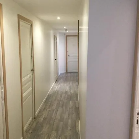 Meubles Inice Aparthotel