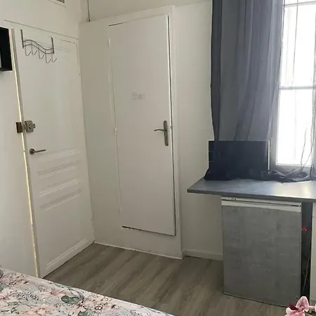 Meubles Inice Νίκαια