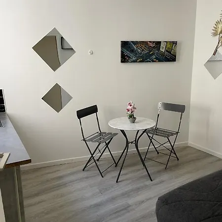 Inice Ξενοδοχείο με διαμερίσματα Νίκαια